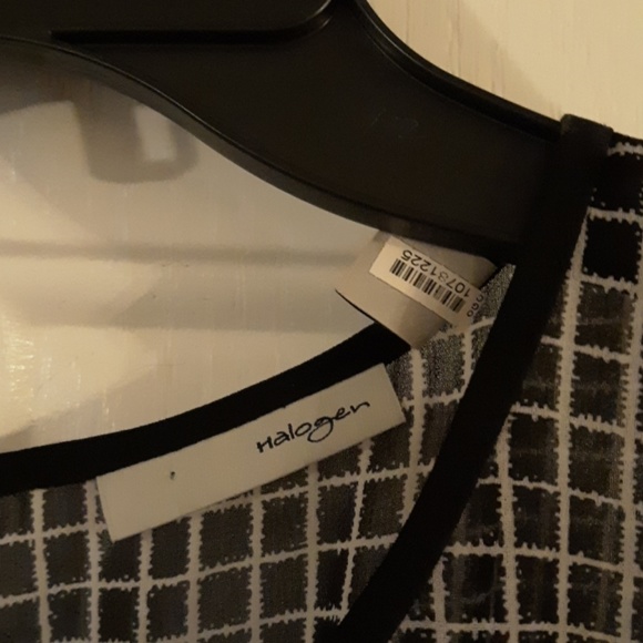 Halogen Women's Black, White & Blue Dress. - Picture 2 of 8